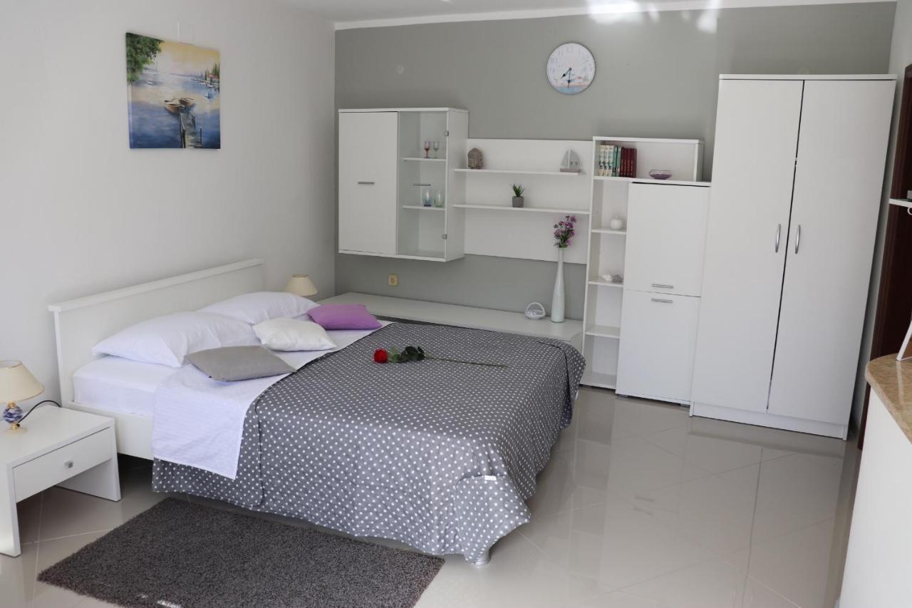 An Amazing Studio Apartment เปรมันตูรา ภายนอก รูปภาพ